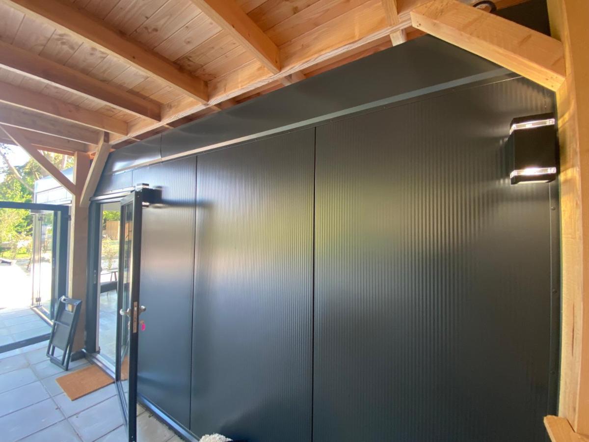 Tiny House Qirih Guest House Zierikzee Exterior photo
