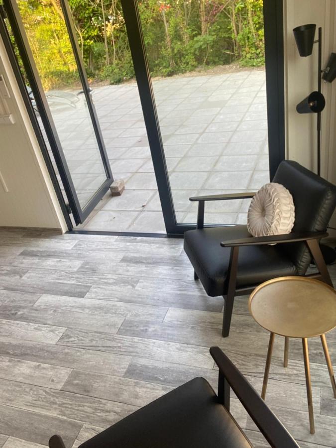 Tiny House Qirih Guest House Zierikzee Exterior photo