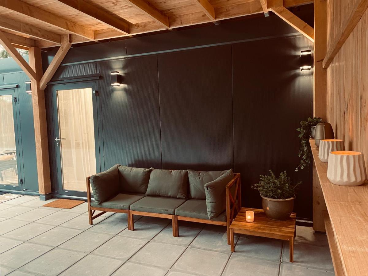 Tiny House Qirih Guest House Zierikzee Exterior photo